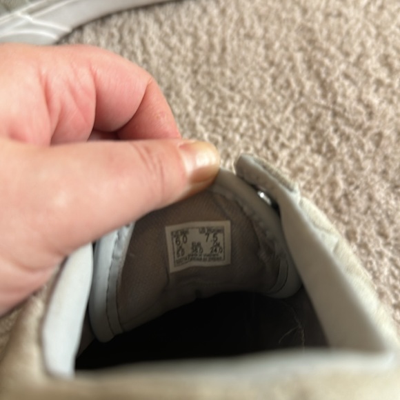 Embossed Check old school stacked vans - Picture 2 of 8